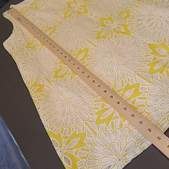 Weston sz M lemon lace overlay dress - Picture 7 of 11